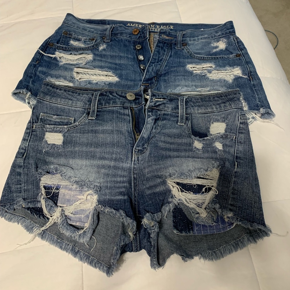 2 pairs of shorts